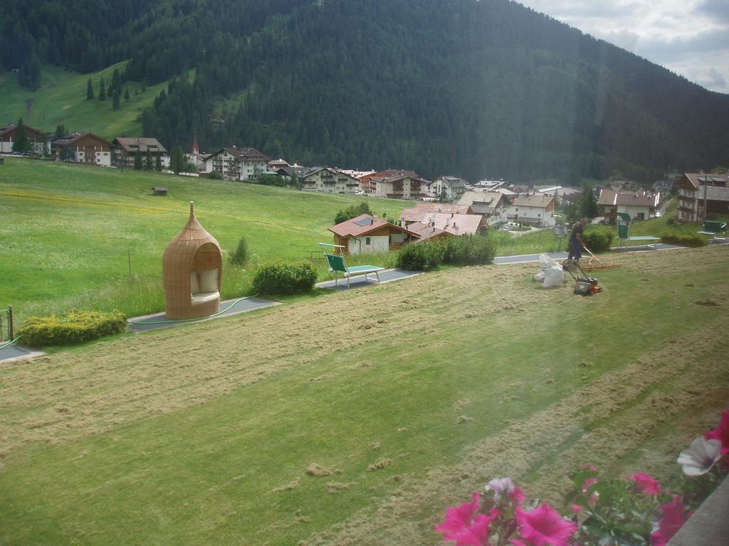 Garni La Majon Hotel Selva di Val Gardena Luaran gambar